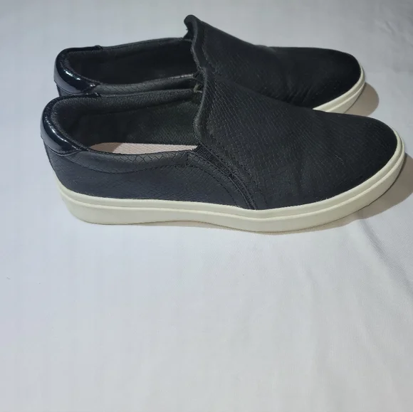 Dr. Scholl's synthetic leather shoes. - Picture 3 of 8